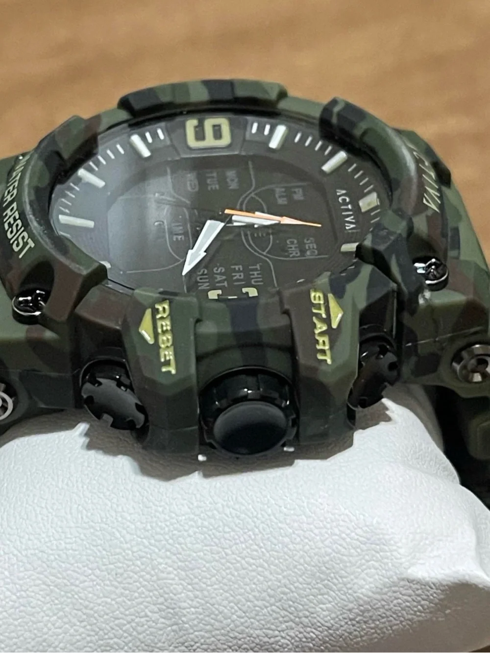 ACTIVA Camouflage Digital-Analog Sport Watch - Green Camo 53mm